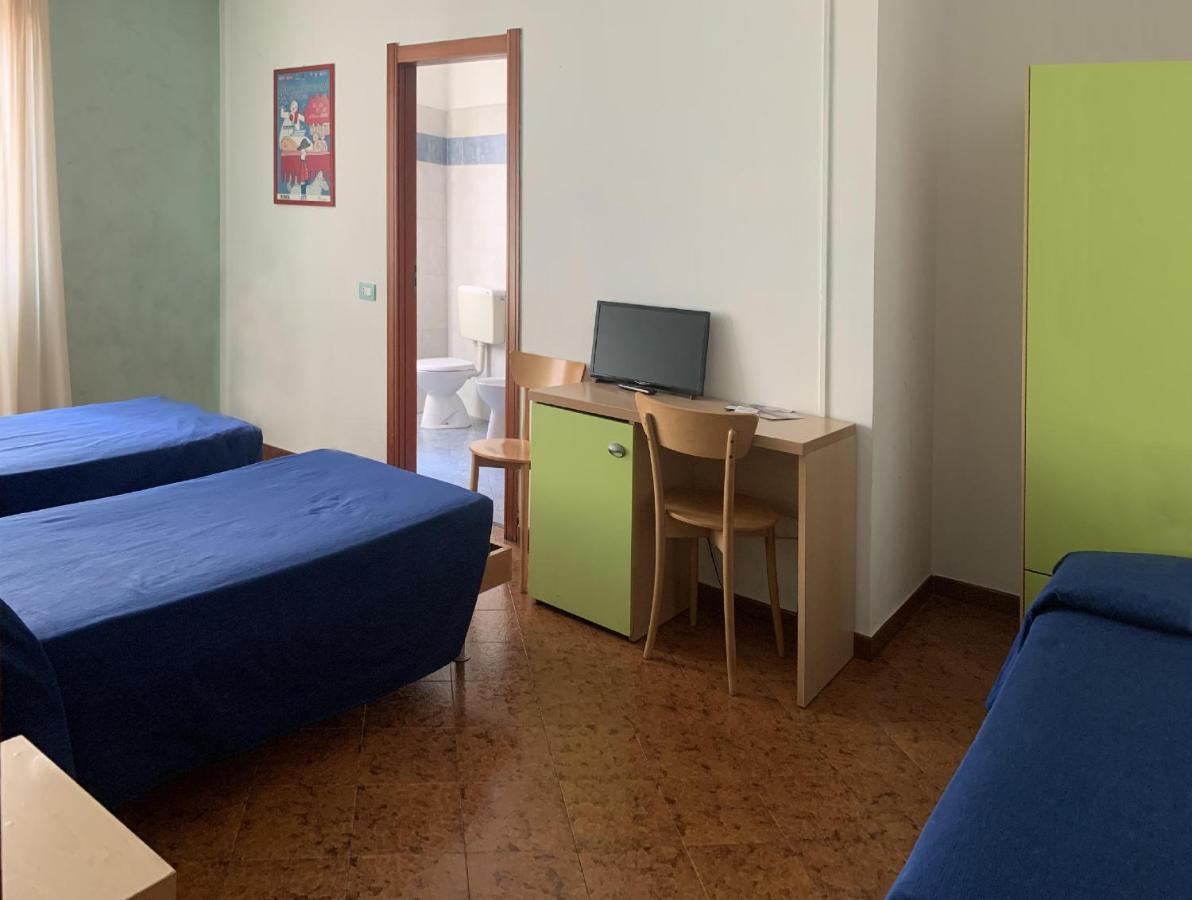 Aquila Nera Di Tony Hotel Ivrea Exterior photo